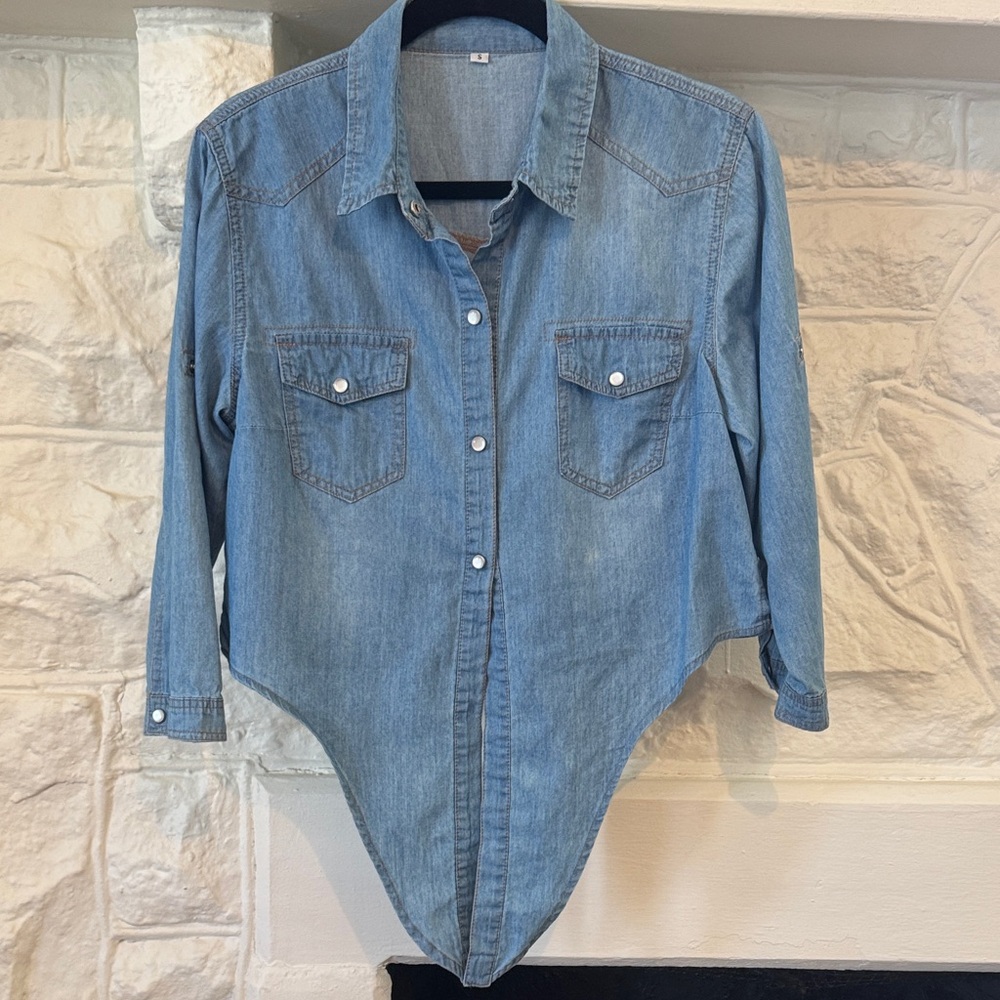 Source Unknown Light Blue Button-Down Shirt